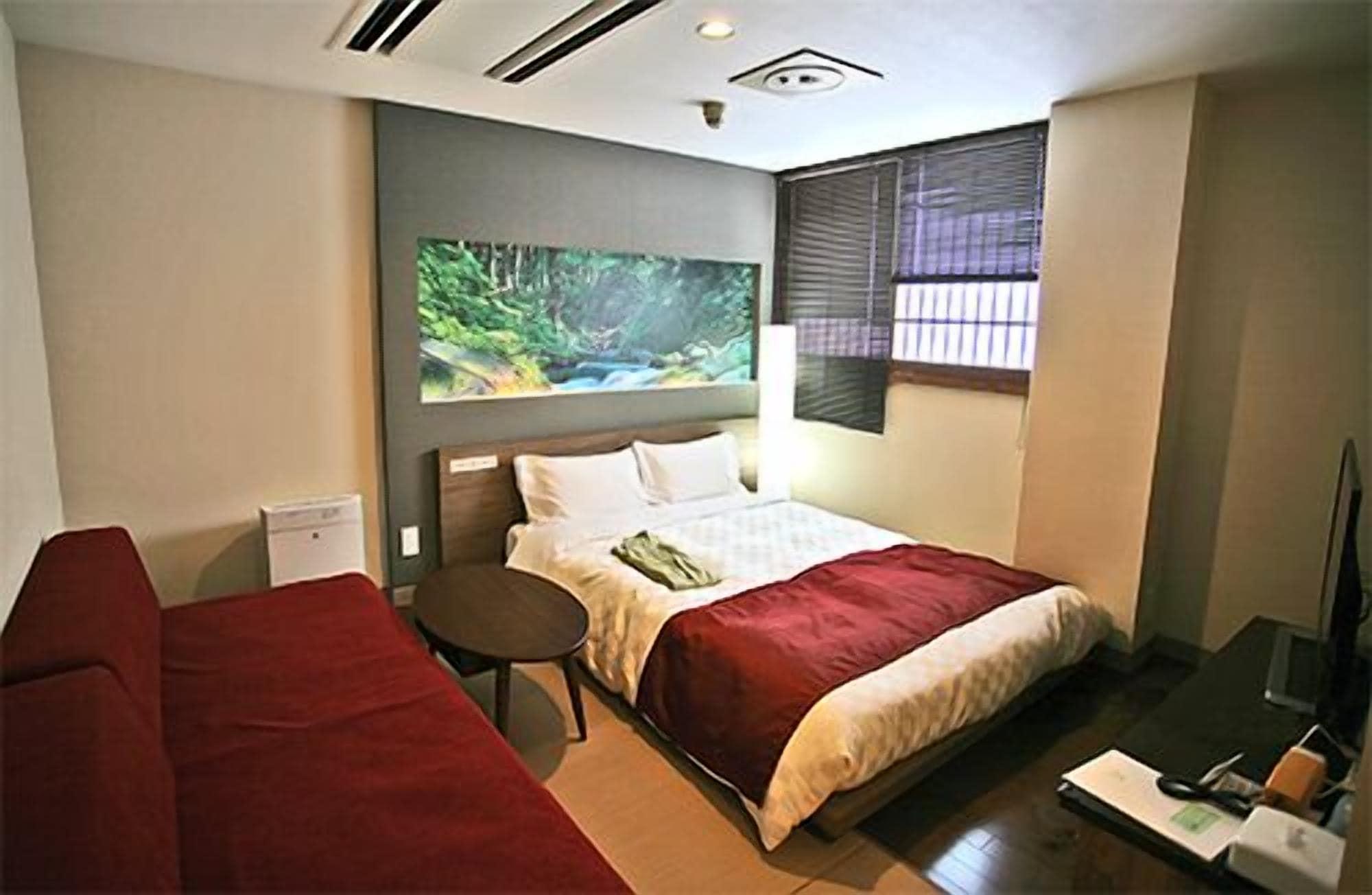Hiroshima Intelligent Hotel Stadium Mae Buitenkant foto